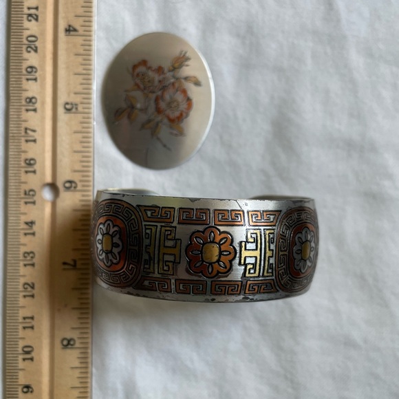 Rare Vintage Reed & Barton Damascene Cuff and Pin/Pendant Set - Picture 6 of 8